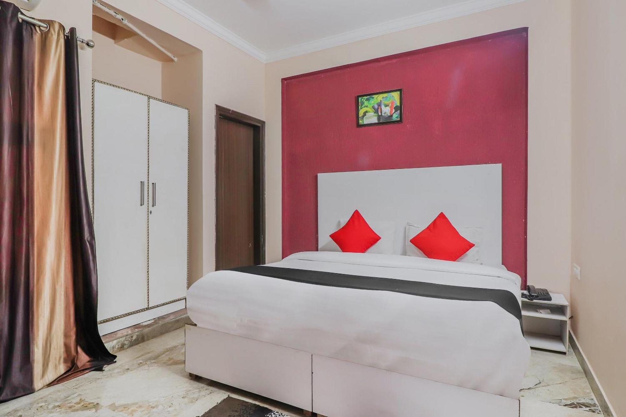 Hotel O Soho.O Ноида Екстериор снимка