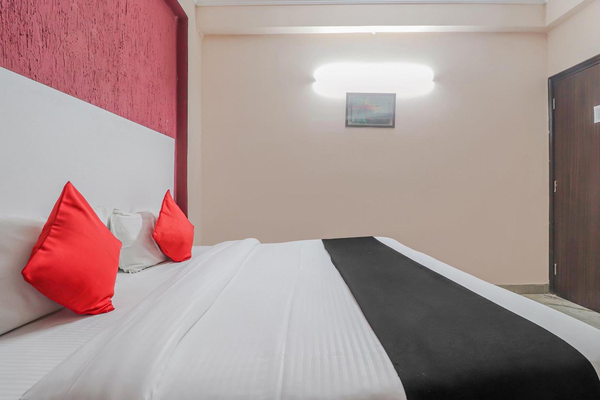 Hotel O Soho.O Ноида Екстериор снимка