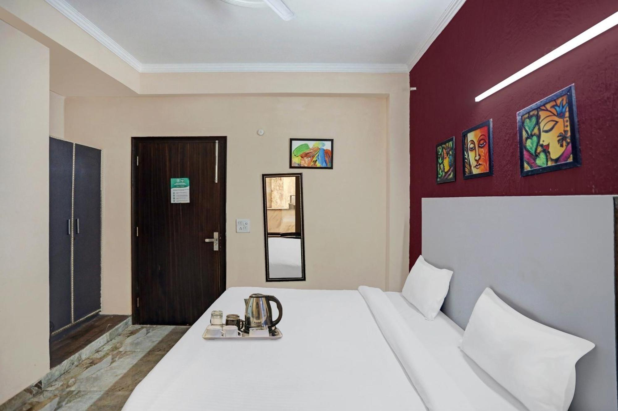 Hotel O Soho.O Ноида Екстериор снимка